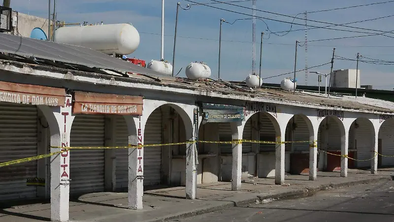 Comercios y restaurantes a las afueras de la Central Camionera de Durango 